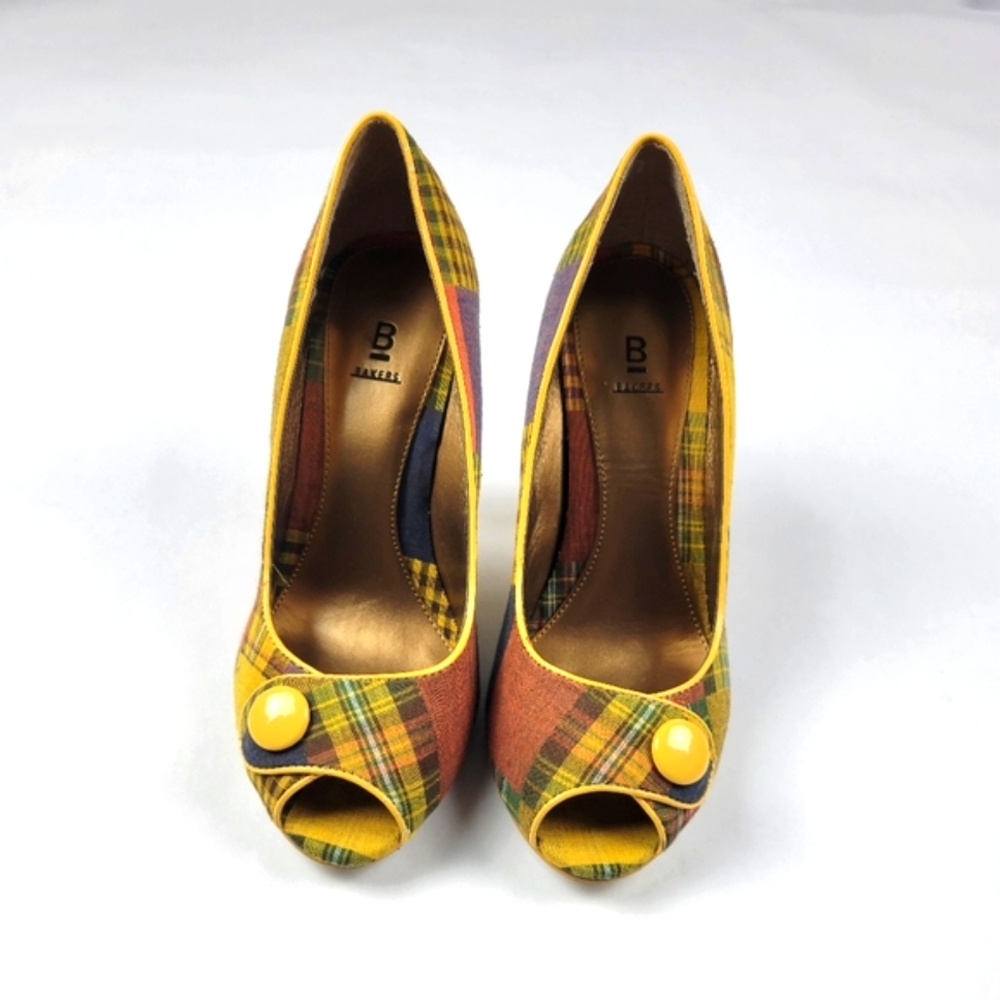 Bakers Size 8 Essie Shoes, Used